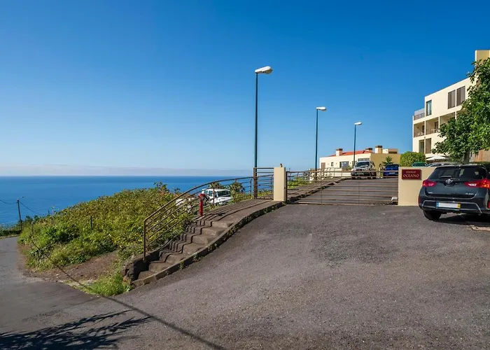 Canico Vii By An Island Appartamento